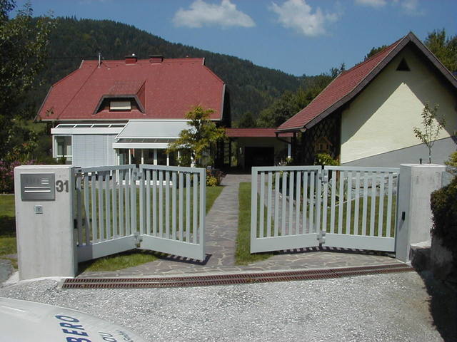 Falt-Drehtor Aussenansicht